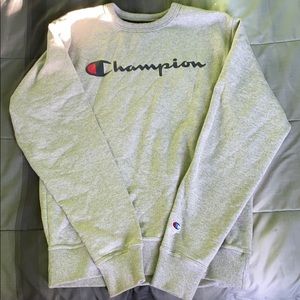 Men’s champion sweatshirt